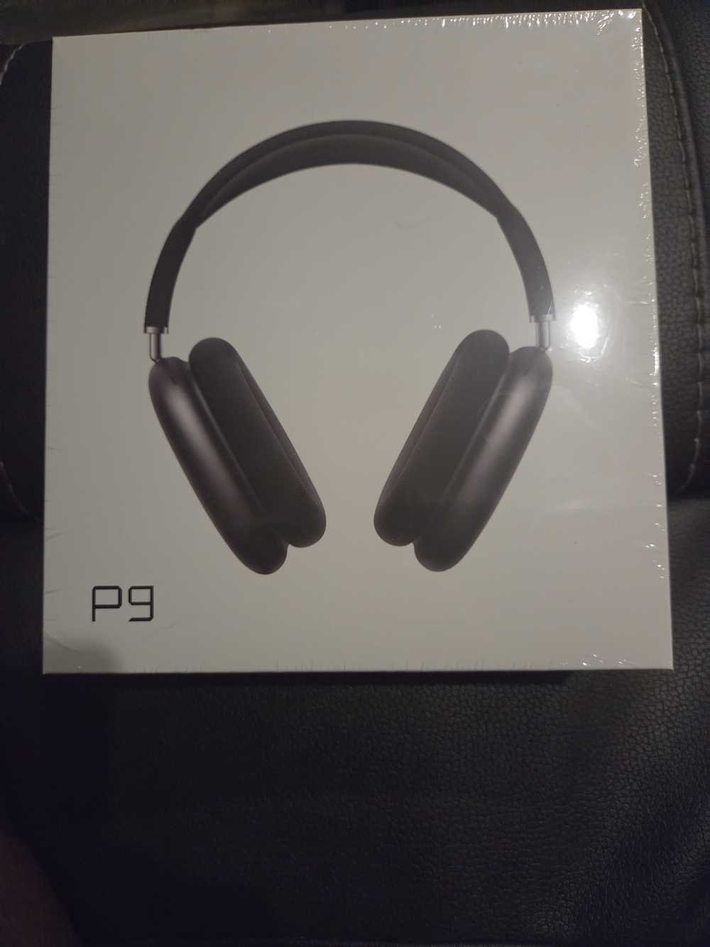 P9 Over-Ear Headphones - Black